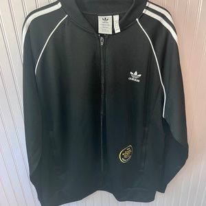 MENS ADIDIAS CLASSIC TRACK JACKET - BLACK & WHITE - WITH PATCH - SIZE XXL